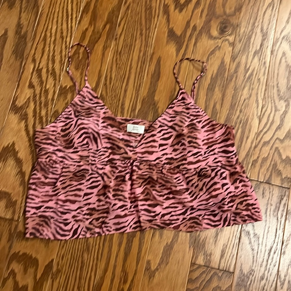Aritzia cropped blouse